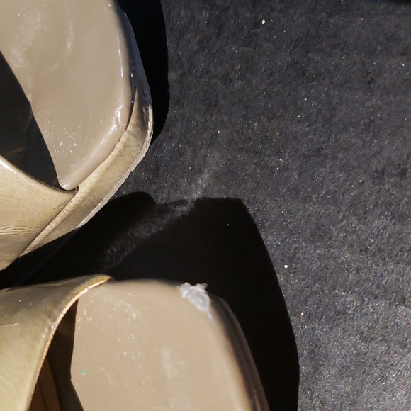 Kenneth Cole Reaction heels. Size 10. - Picture 8 of 10